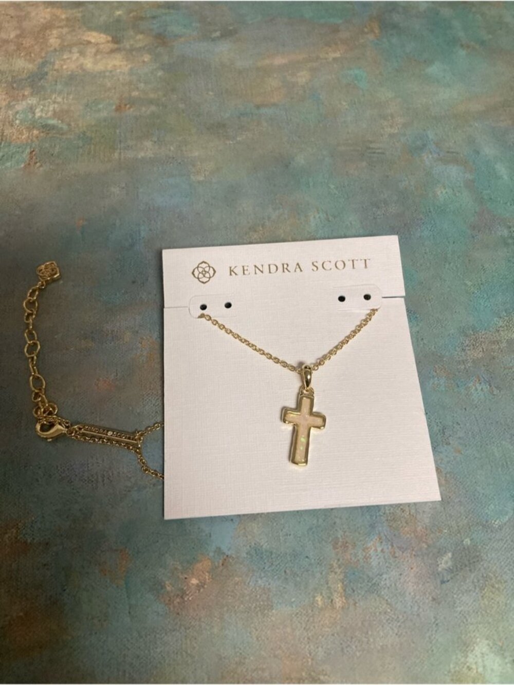 Kendra Scott Gold Cross Pendant Necklace